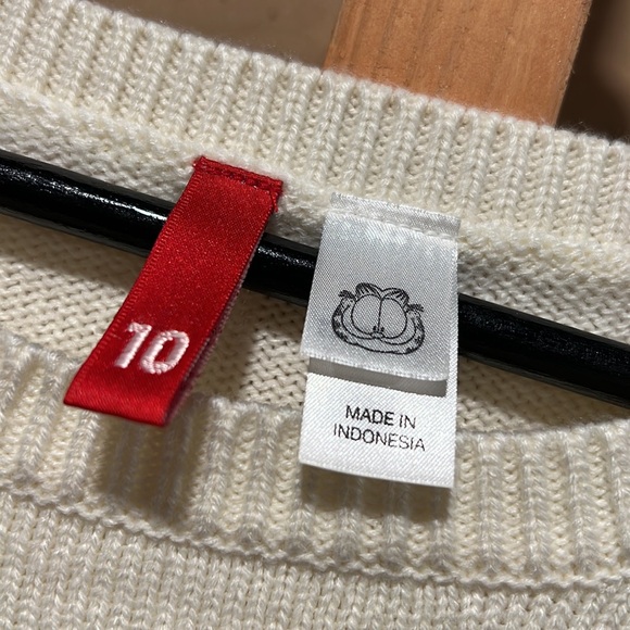 H&M Garfield Sweater - Picture 3 of 3